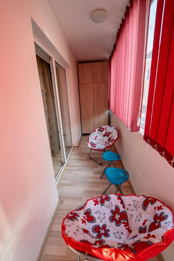 Quiet 3-Room Apt - 2 Parking Spaces - 5 Min Bus Floreşti Zewnętrze zdjęcie